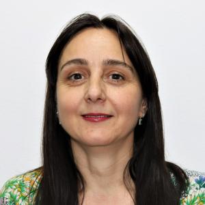 Albana IZETI