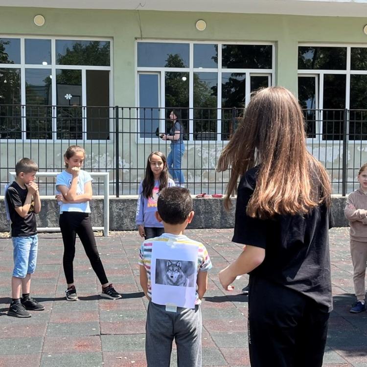 Të Rinjtë nga Tirana, Kukësi dhe Elbasani Replikuan Trajnimet e "Lëvizje, Lojëra&Sporte" me Fëmijë të Tjerë